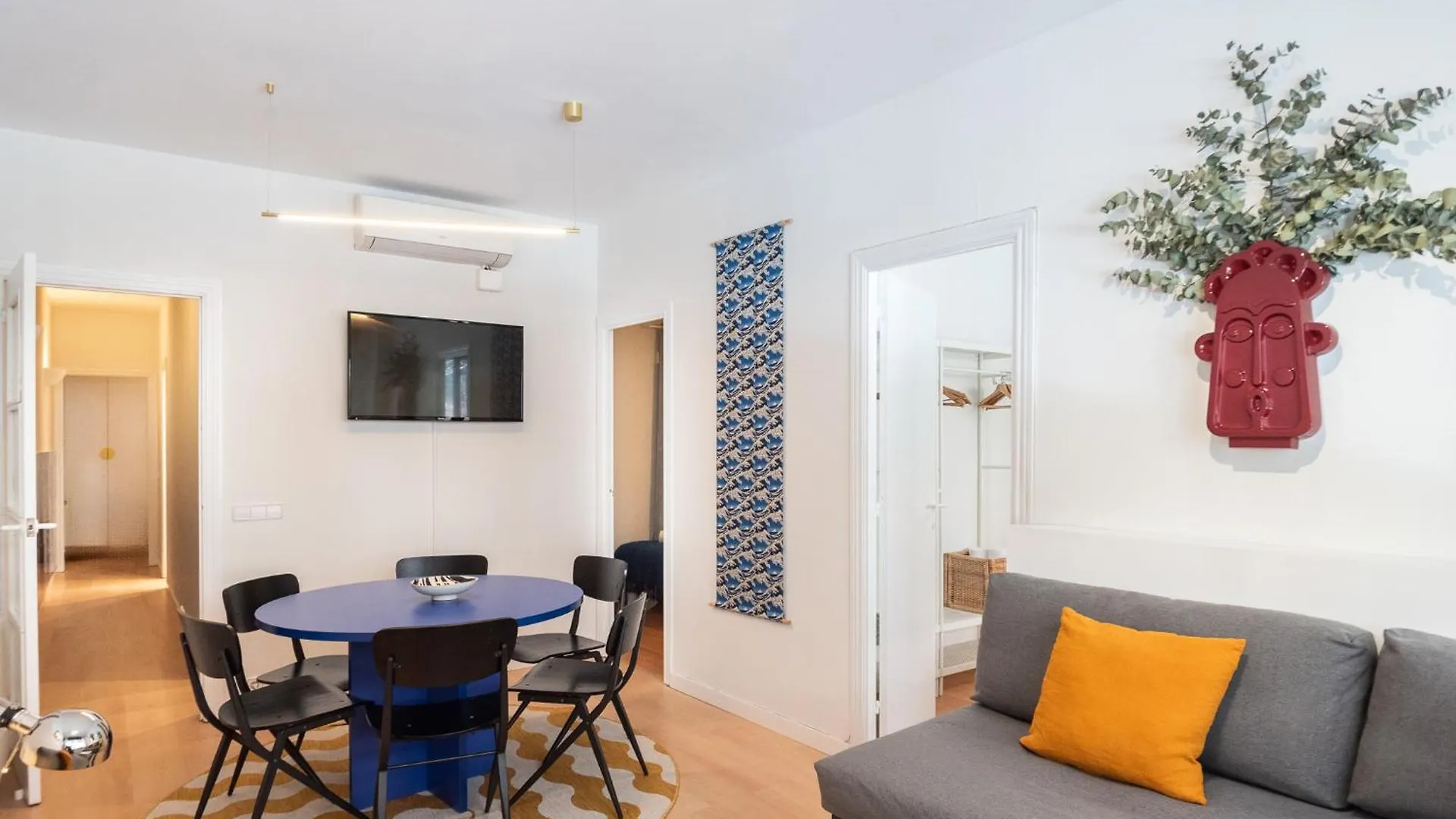 Spacious And Comfortable Apt In The City Center Barcelona 0*,