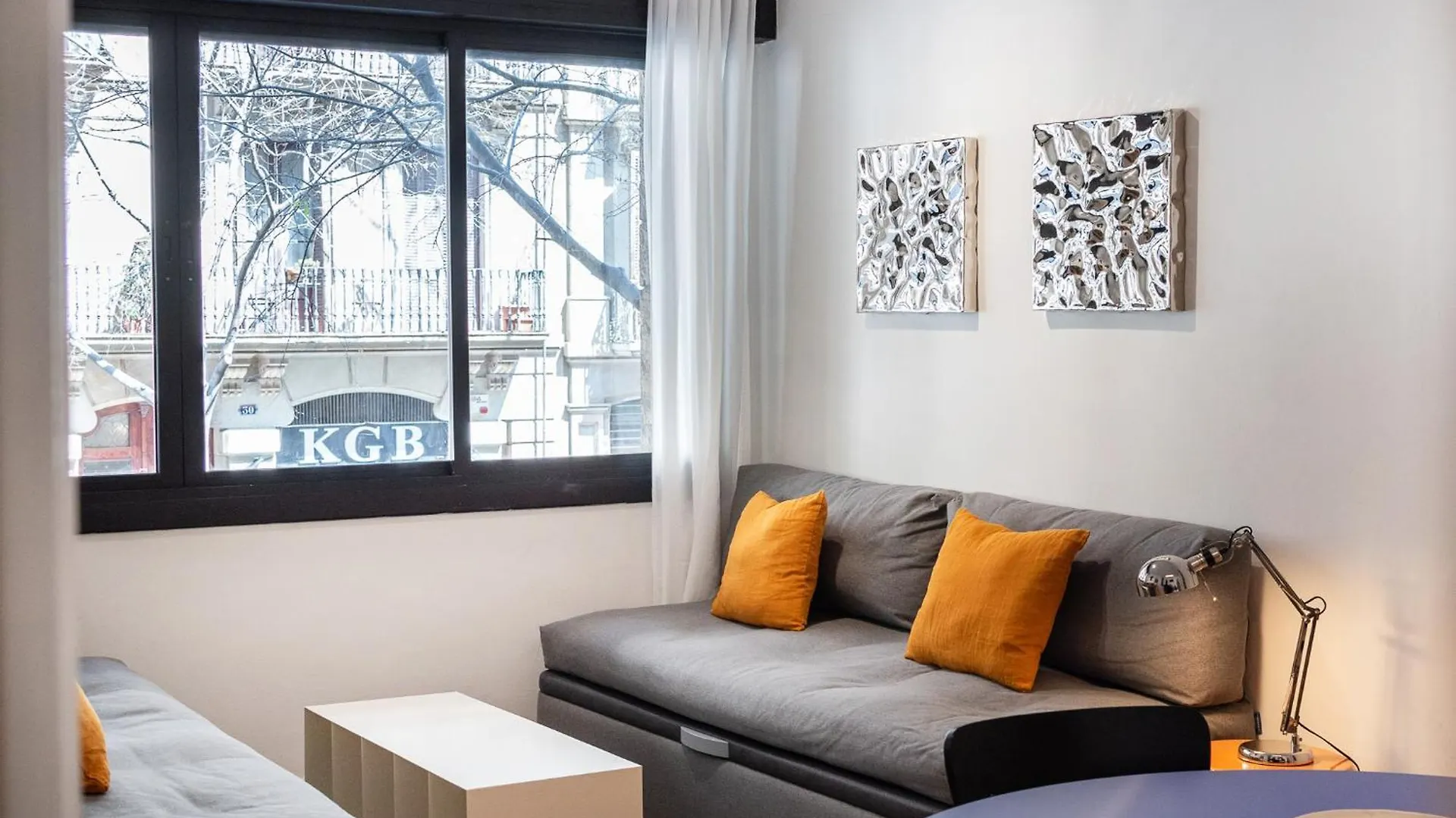 Spacious And Comfortable Apt In The City Center برشلونة